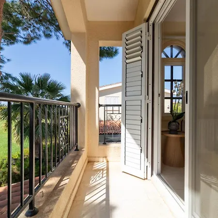 Anna Villa Peyia